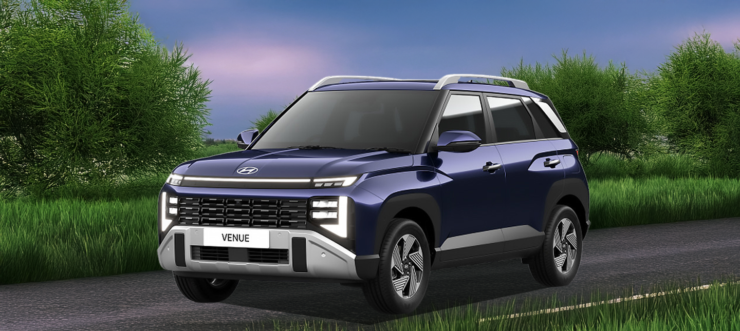 Hyundai Venue Facelift vs Mahindra Thar Side by Side Comparison