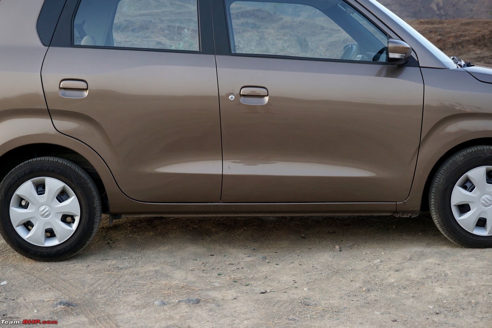 Maruti Suzuki Wagon R Images – Interior & Exterior Photos