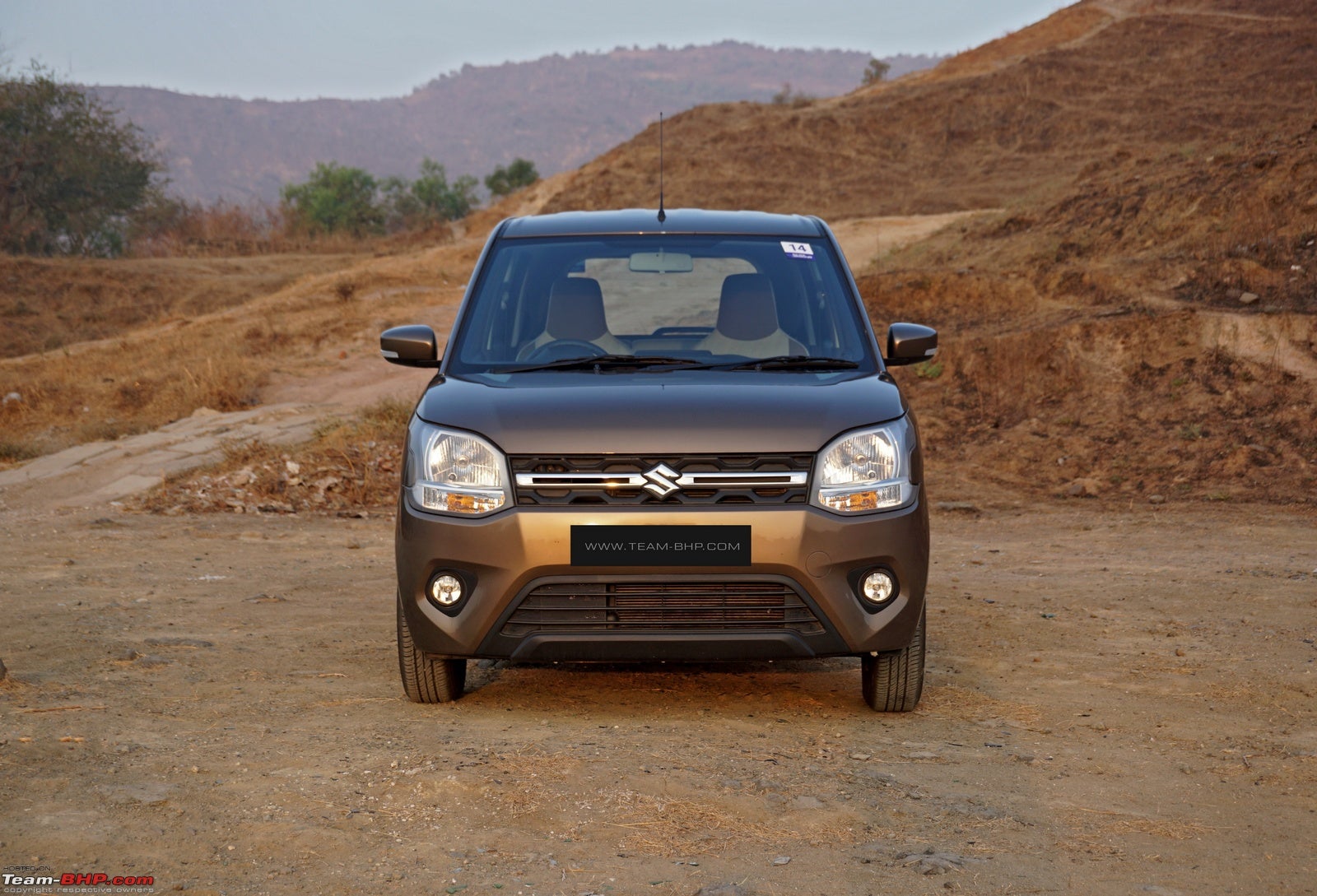 Maruti Suzuki Wagon R Images – Interior & Exterior Photos
