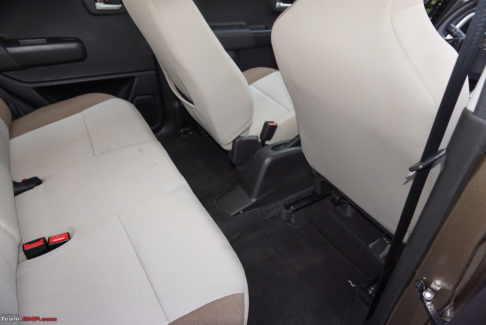 Maruti Suzuki Wagon R Images – Interior & Exterior Photos